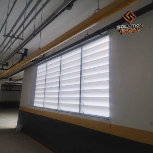 Veneziana Industrial Design Sem Igual da Solution em galpão moderno