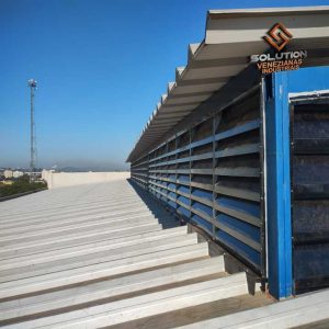 Lanternim Mais Eficiência e Ventilação Natural Lanternim Mais Eficiência e Ventilação Natural em galpões industriais
