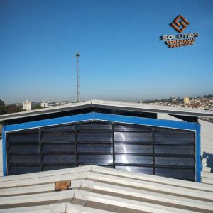 Lanternim Mais Eficiência Lanternim Mais Eficiência com iluminação natural e ventilação para galpões industriais