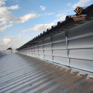 Lanternim em Infraestruturas Modernas Lanternim em Infraestruturas Modernas Eficiência para ventilação e iluminação industrial