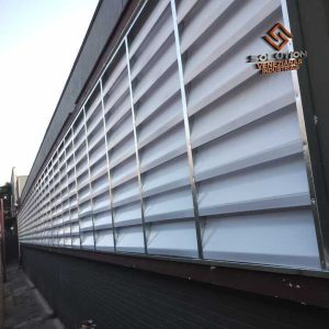 Venezianas Industriais para Fábricas garantindo ventilação, conforto térmico e iluminação natural eficiente