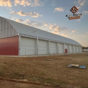 Veneziana Industrial Materiais de 1º Veneziana Industrial Materiais de 1º com aço galvanizado de alta resistência