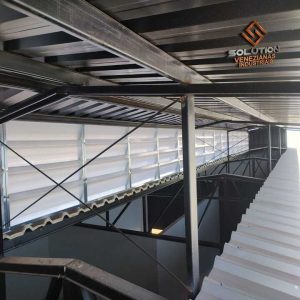 Lanternim Investimento em Qualidade Lanternim Investimento em Qualidade para iluminação natural e ventilação industrial eficiente