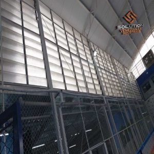 Veneziana Industrial Menos Ar Quente Veneziana Industrial Menos Ar Quente para ambiente mais confortável e produtivo