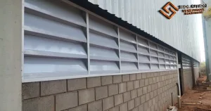 Veneziana Industrial Mais Luz Natural para Sua Indústria - Soluções em iluminação e ventilação industrial eficientes