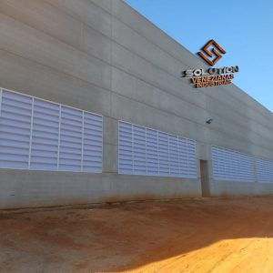 Veneziana Industrial Máxima Qualidade Estética e Acabamento Superior Veneziana Industrial Máxima Qualidade com estética e acabamento superior para ambientes industriais