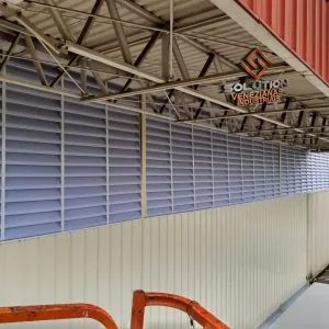Veneziana Industrial Ótima Integração para ventilação e iluminação eficiente em ambientes industriais