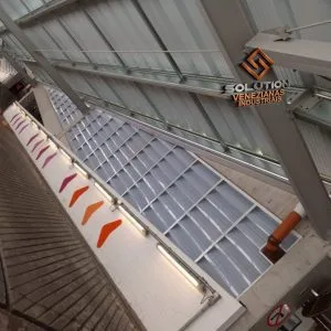 Veneziana Industrial Ótima Integração com arquitetura e ventilação em unidade