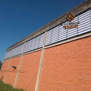Veneziana Industrial PVC Preço A escolha inteligente com preço acessível Veneziana Industrial PVC Preço - solução acessível e durável para ventilação industrial