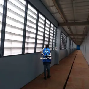 Venezianas industriais instaladas em centro de distribuição